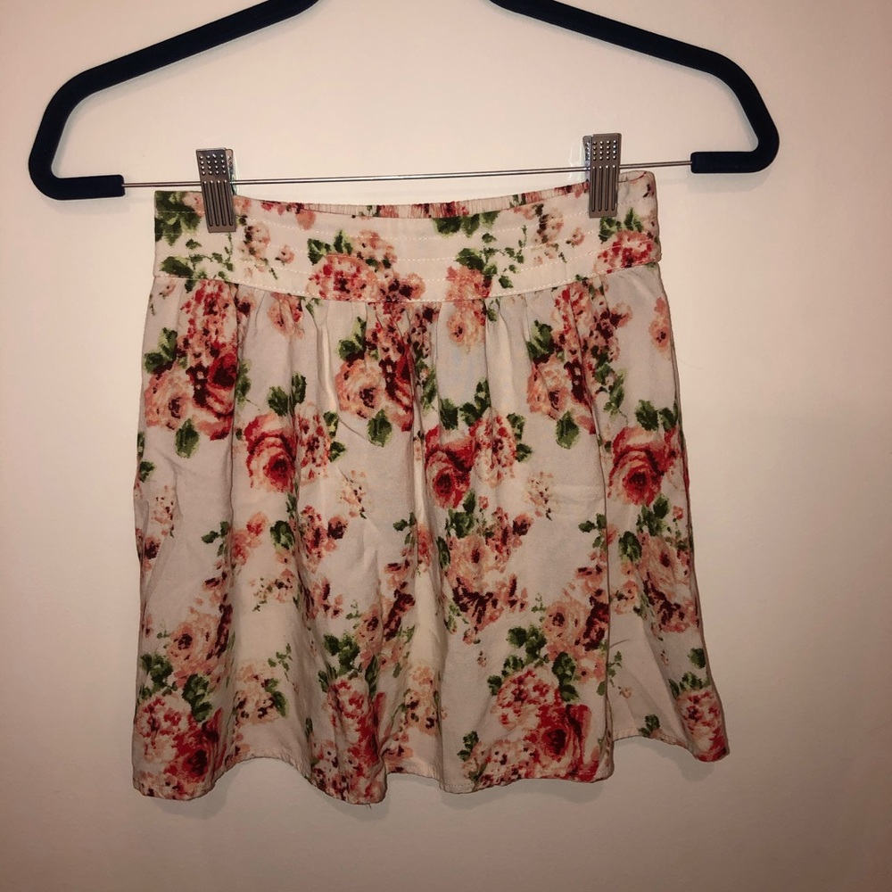 Mini skirt!!!